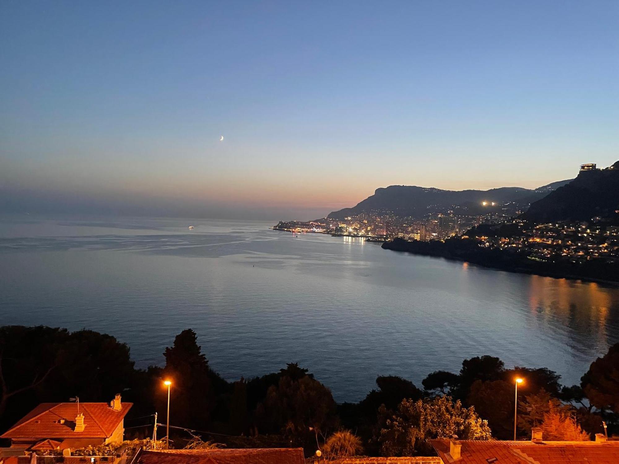 Aux Portes De Monaco Superbe T3 Vue Mer Roquebrune-Cap-Martin Exteriör bild